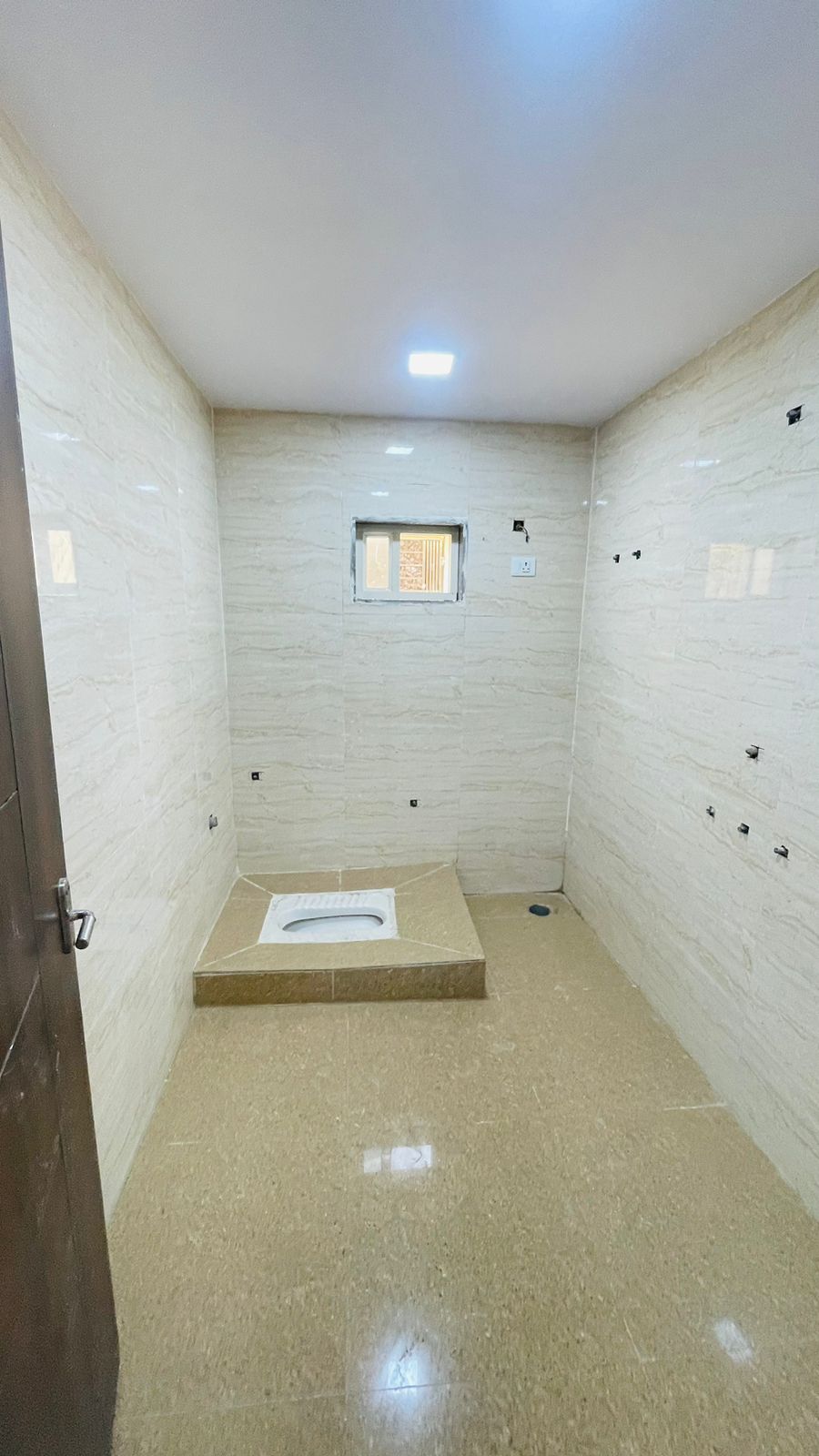 Premium 3 BHK Luxury Duplex in City Centre | South Facing | Semi-Furnished Home