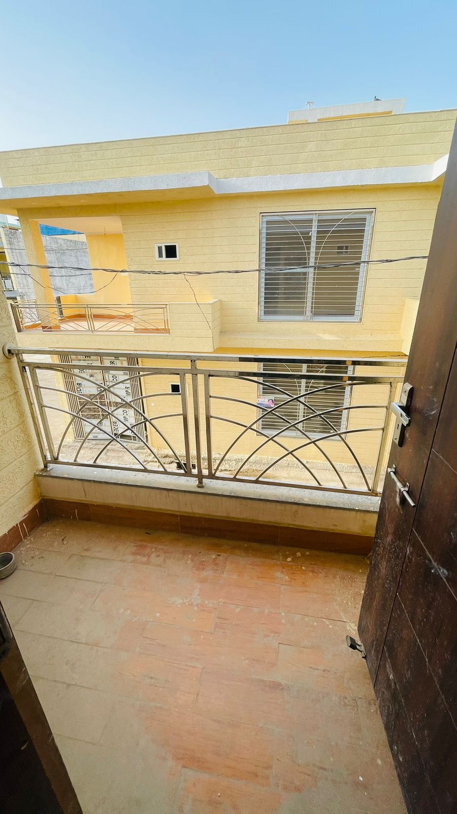 Premium 3 BHK Luxury Duplex in City Centre | South Facing | Semi-Furnished Home