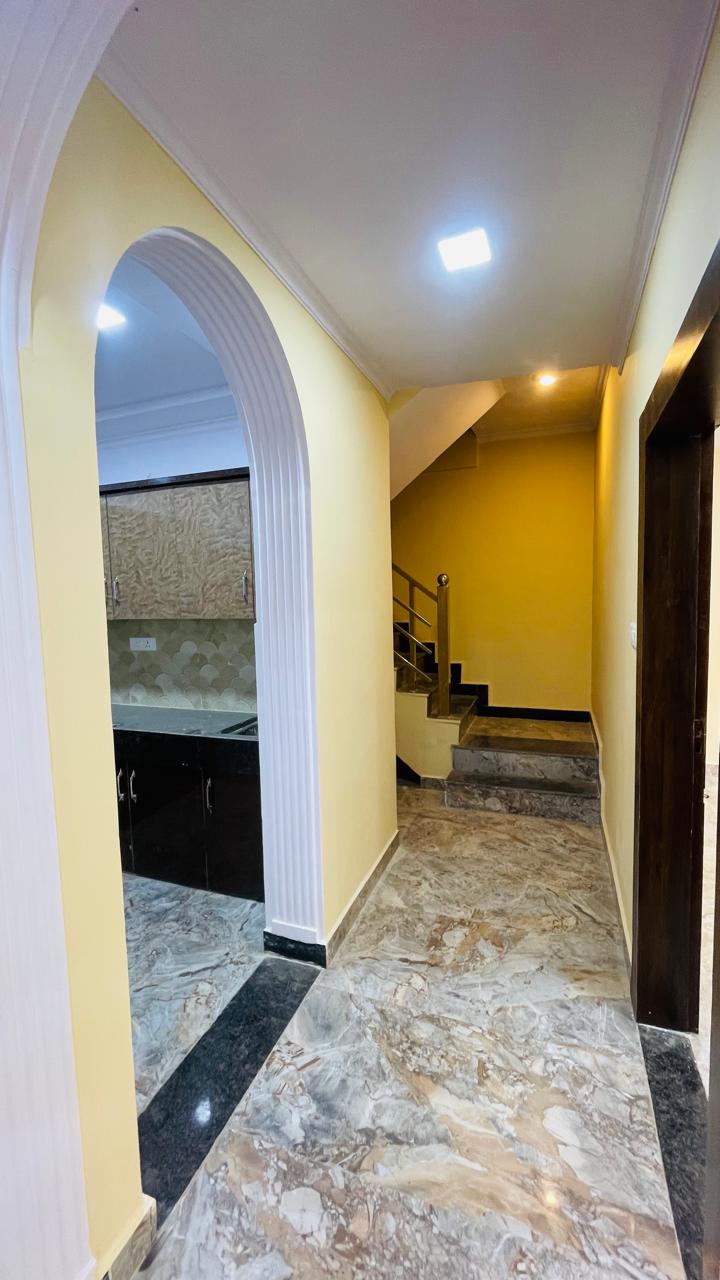 Elegant 3 BHK Duplex for Sale in Model Town City Centre | North Facing | Semi-Furnished 