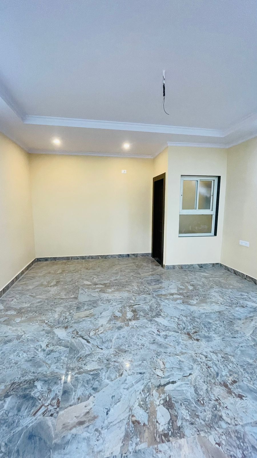 Premium 3 BHK Luxury Duplex in City Centre | South Facing | Semi-Furnished Home